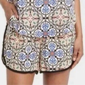 Knox Rose Women's Shorts Tan Geo Hand Block Print Black Trim M